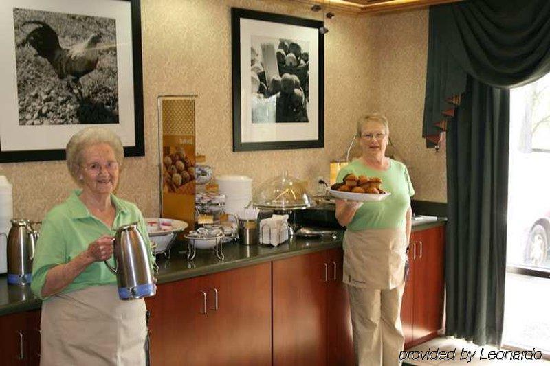 Hotel Hampton 3*