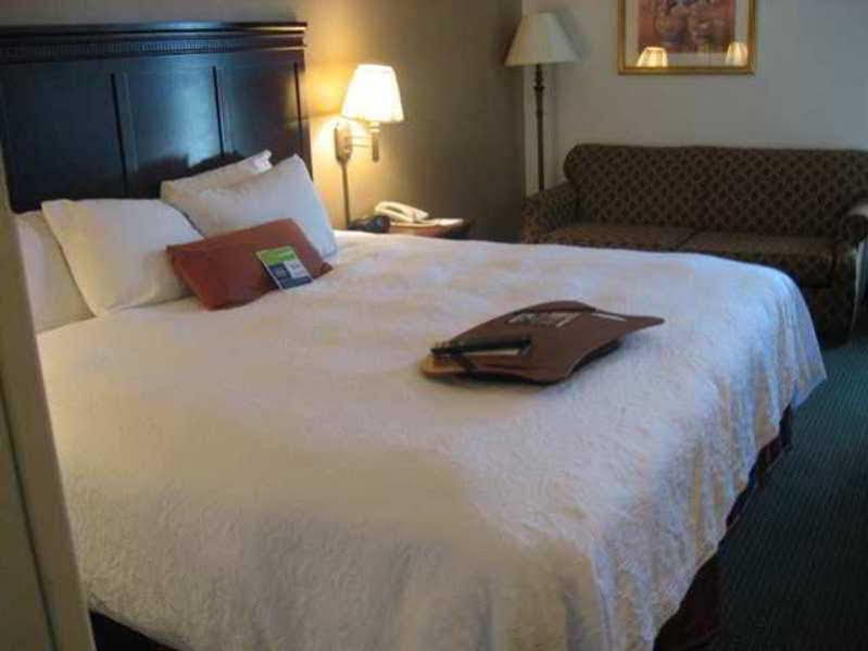 Hotel Hampton 3*